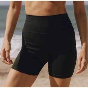 !!! Daily Drills Go! Shortie Black Patch Logo Biker Shorts XL